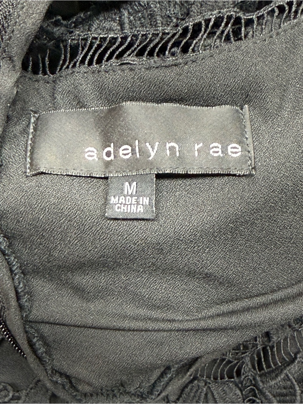 Adelyn Rae - Picture 2 of 3